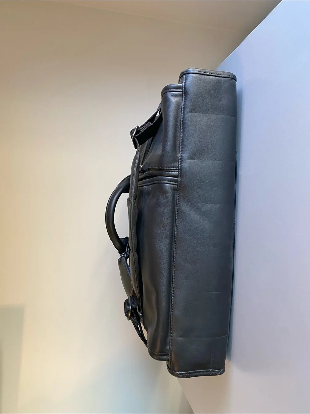Tumi Black Leather Laptop Briefcase with Shoulder Strap